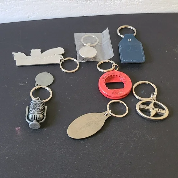 Lot Of 7 key Chains Highway 66, Country Music, Sonic, Legends Of Racing, Scion - Picture 2 of 6